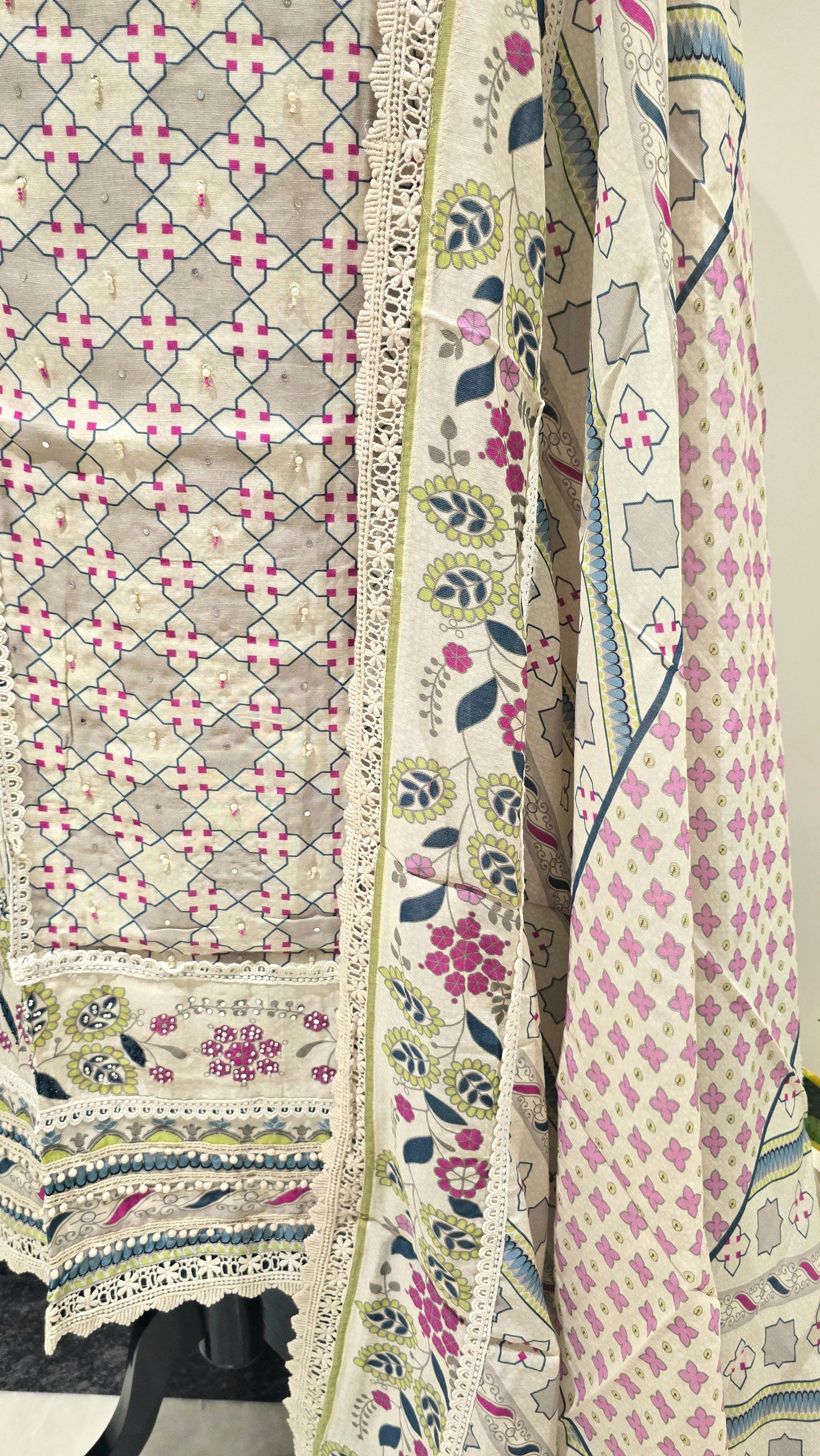 Gulabi Lavika Artisanal Suit