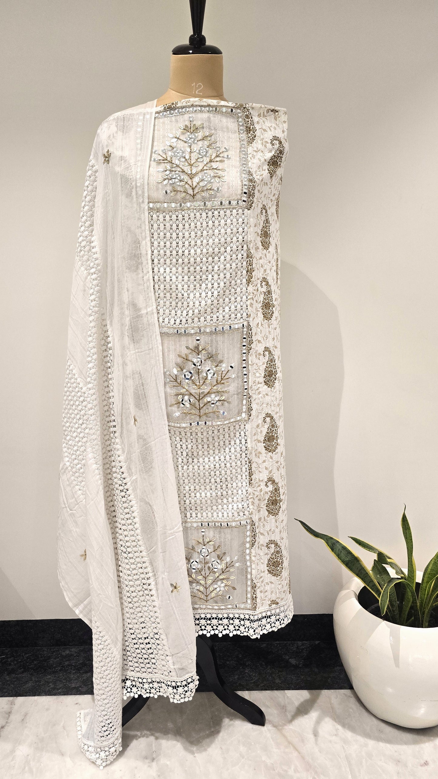 Morning Petal Studio Suit