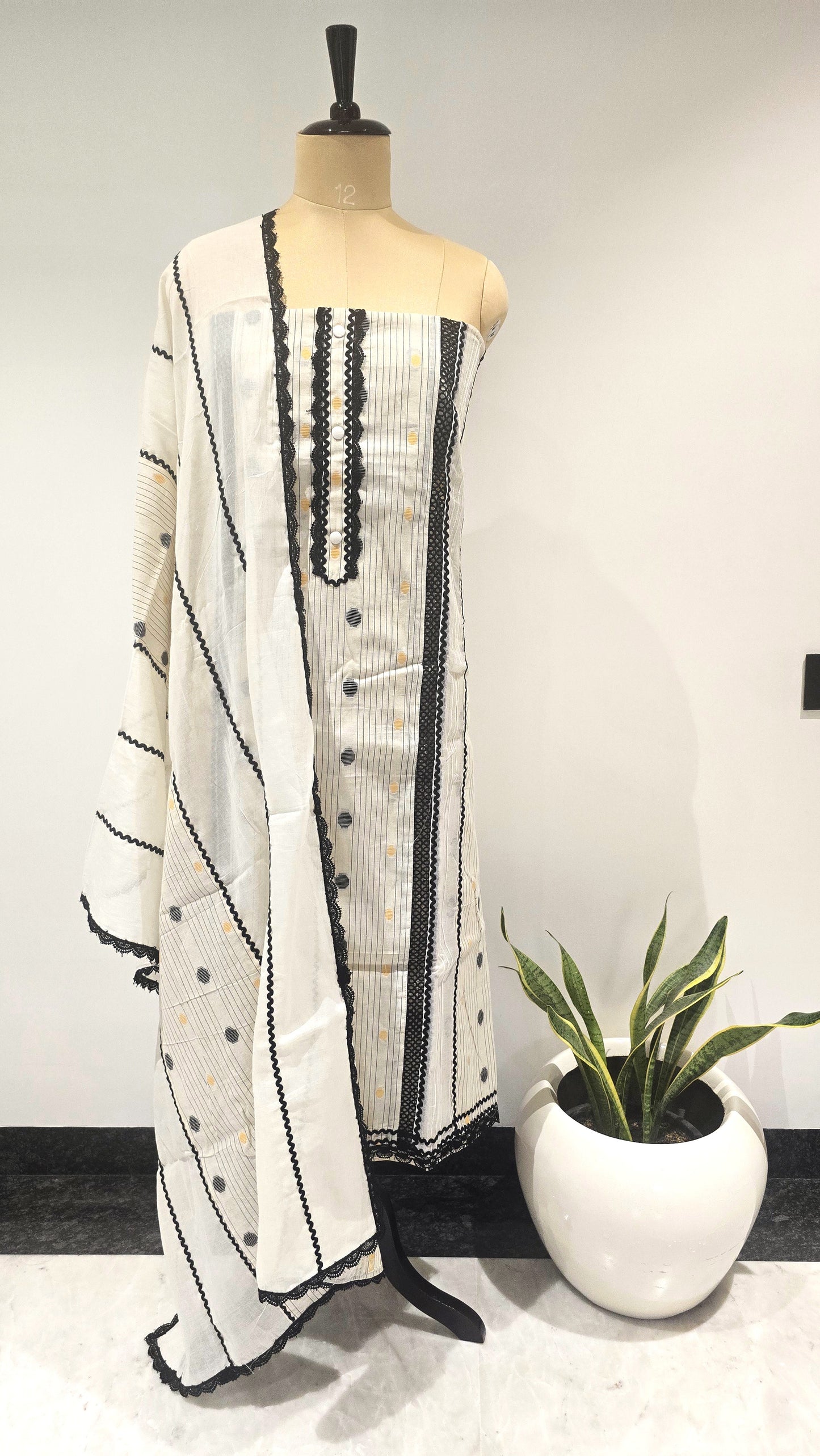 Suhana Grace Cotton Suit