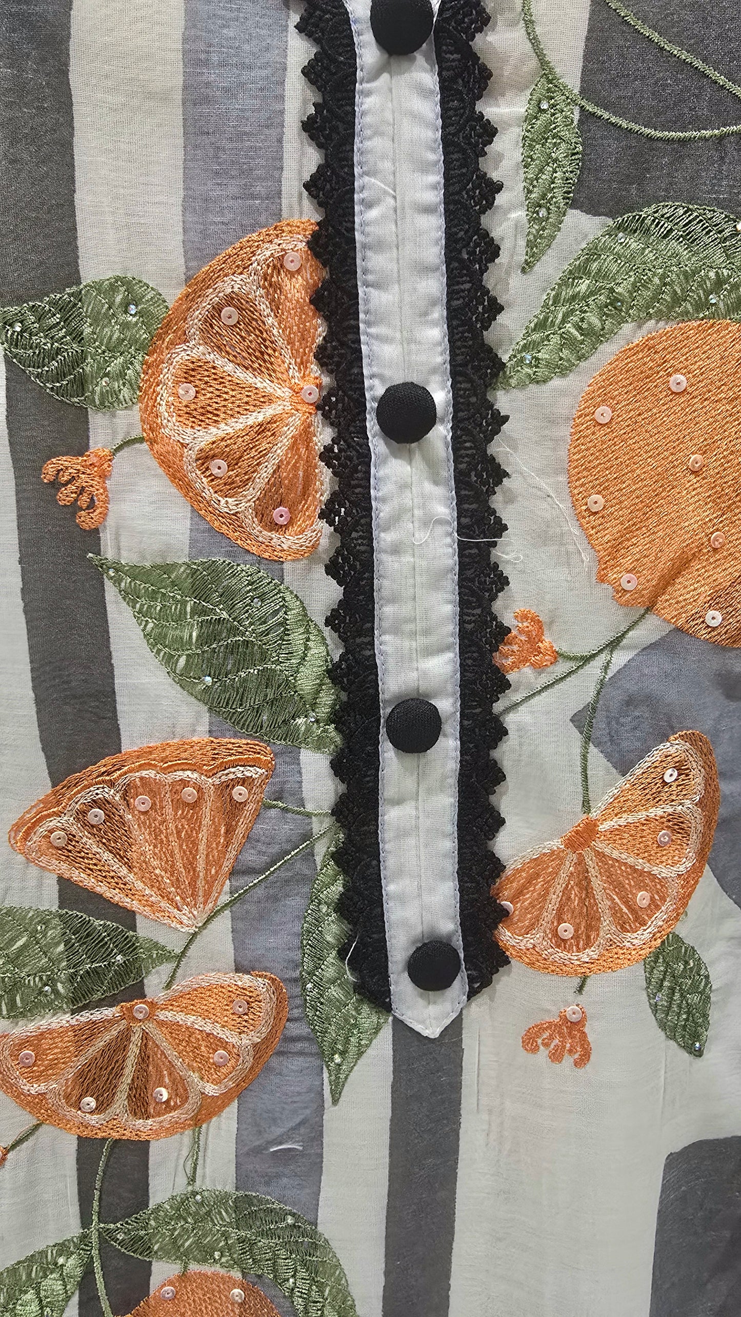 Tanger Noor Threadwork Suit