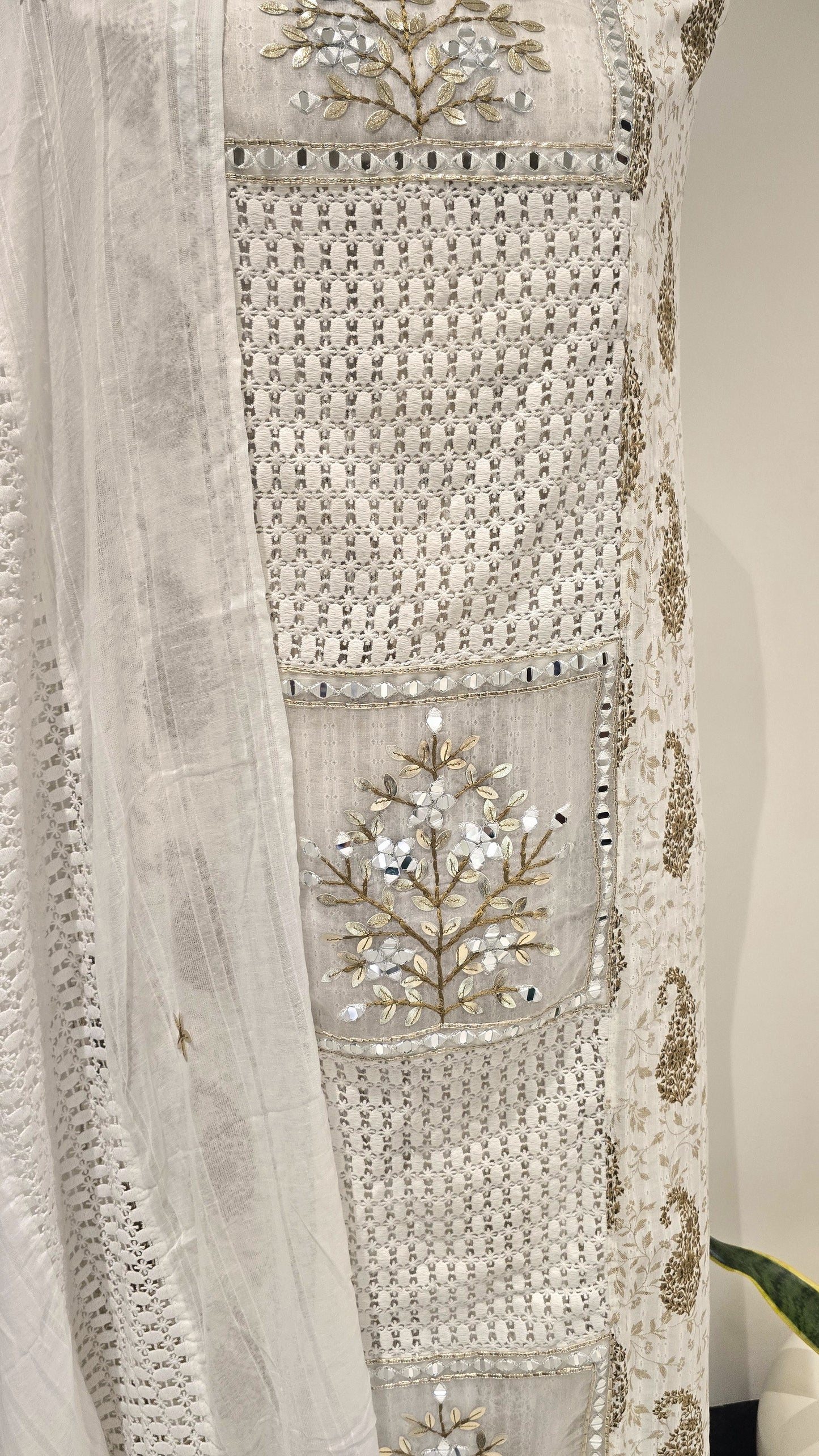 Morning Petal Studio Suit