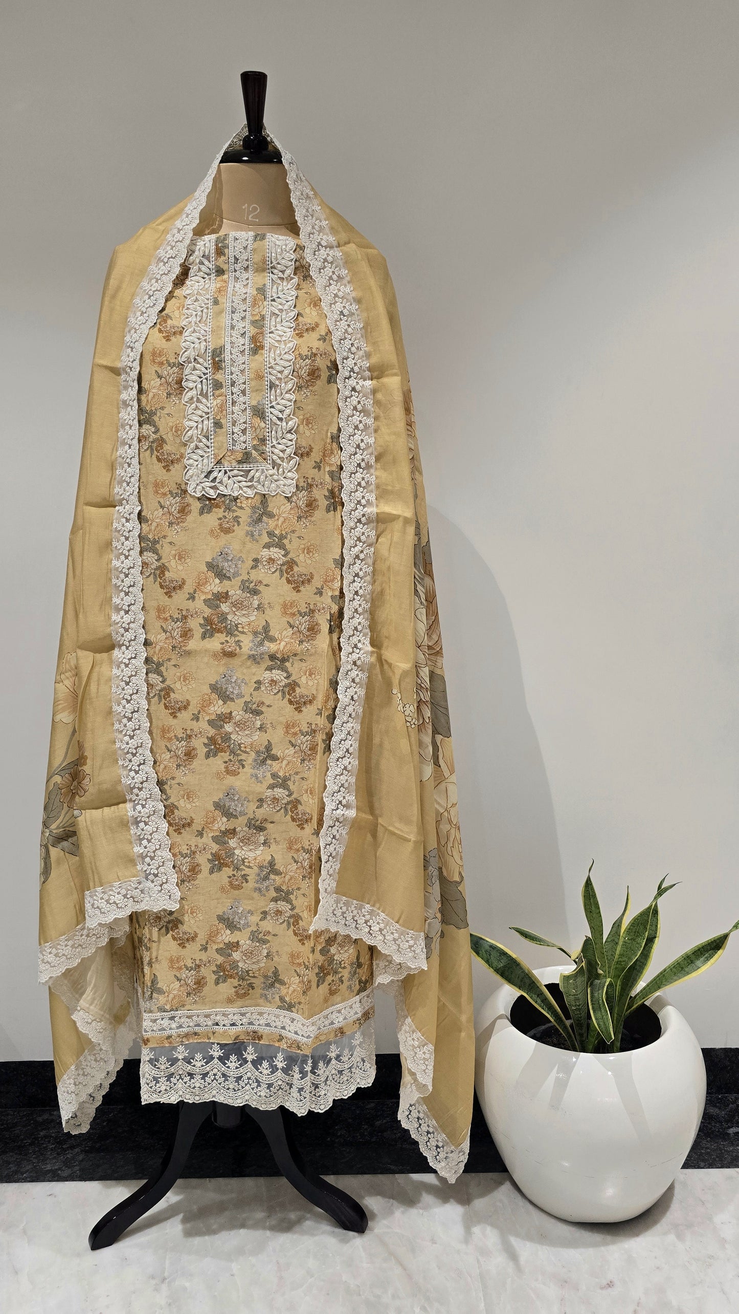 Genda Pakistani Style Studio Suit