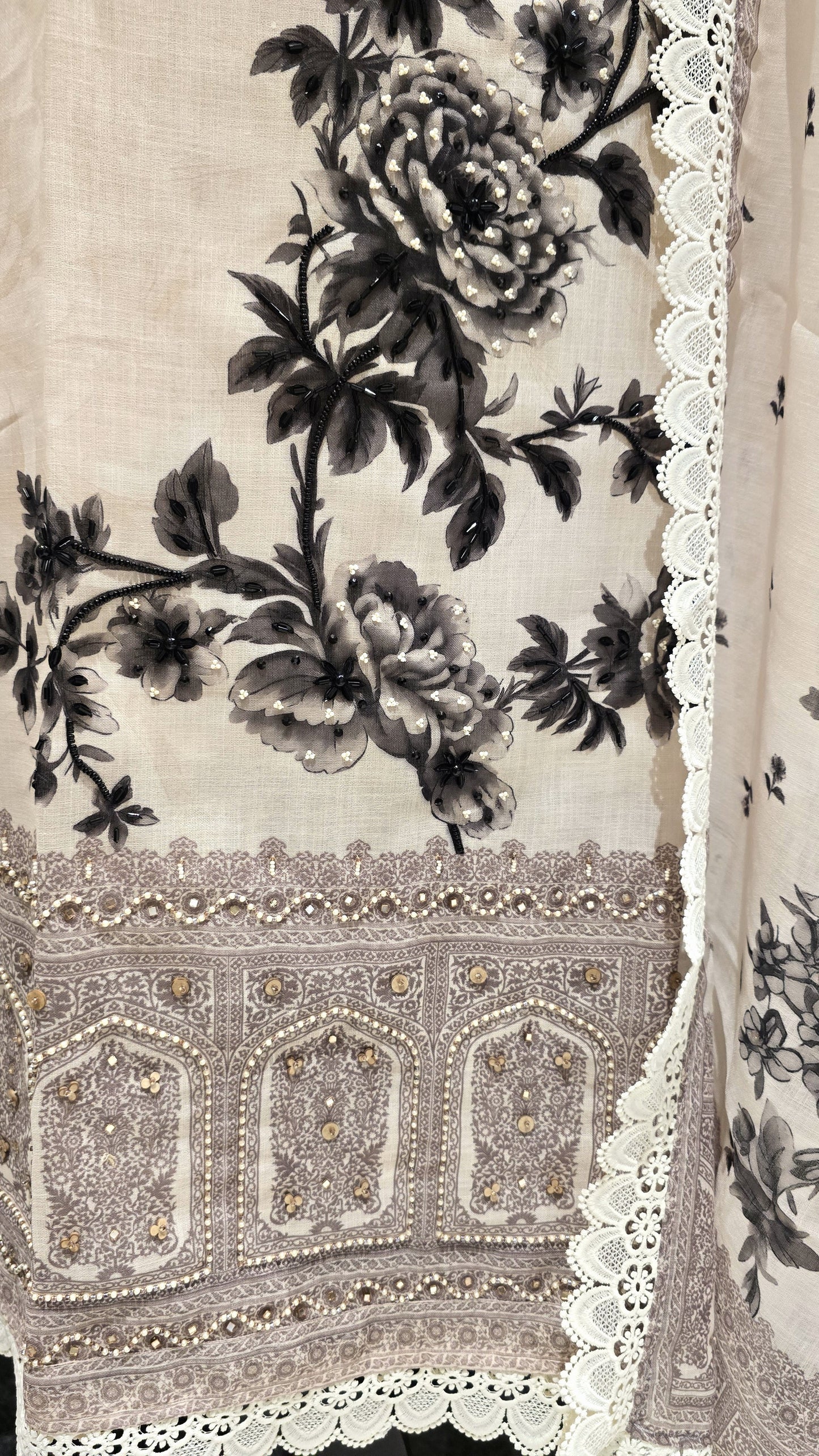 Ivory Gul Signature Suit